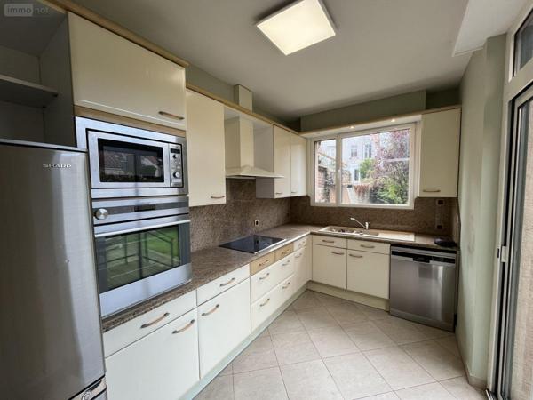 Maison de ville à vendre à Dunkerque dans le Nord (59240), ref : D1050   
CASINO