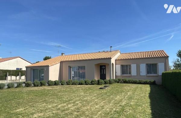 Pavillon de plain-pied offrant environ 134 m² habitables sur un terrain de 1451 m².