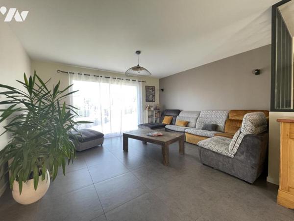 Pavillon de plain-pied offrant environ 134 m² habitables sur un terrain de 1451 m².