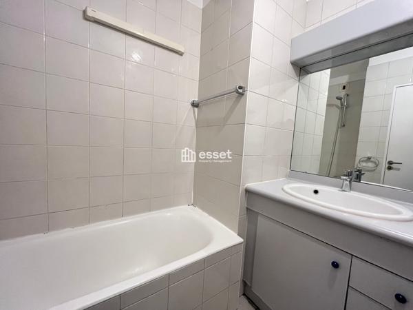 Location Appartement 3 pièces 67.62 m² - Paris 75012