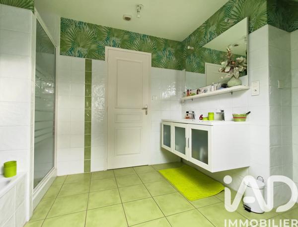 Maison à vendre 8 pièces 206 m² Saint-Allouestre