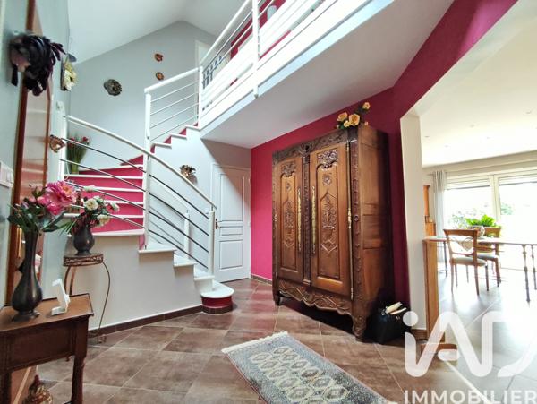 Maison à vendre 8 pièces 206 m² Saint-Allouestre