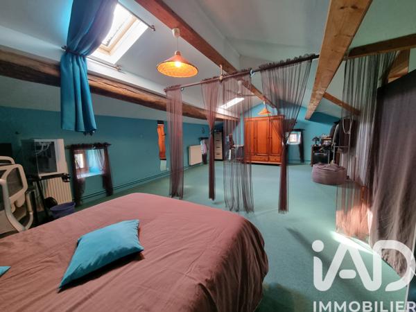 Maison à vendre 4 pièces 151 m² Villefagnan