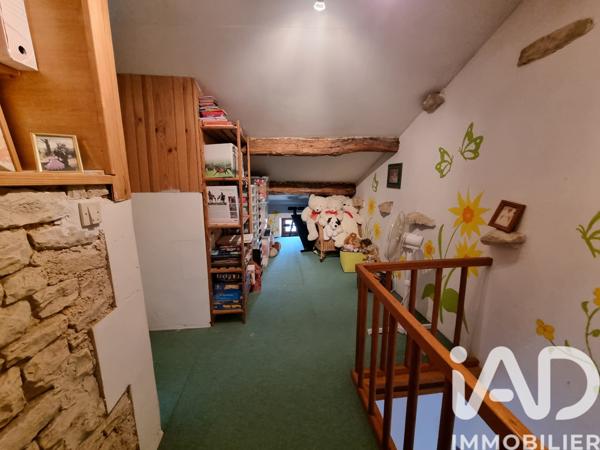 Maison à vendre 4 pièces 151 m² Villefagnan