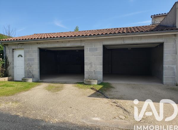 Maison à vendre 4 pièces 151 m² Villefagnan