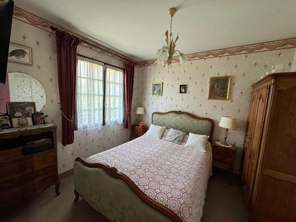 A vendre centre d'AMBON, maison individuelle avec garage et terrain clos de 602 m²