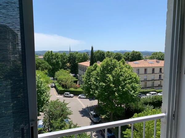 A LOUER - AIX EN PROVENCE - 3 PIECES MEUBLE - PROCHE LYCEE CEZANNE