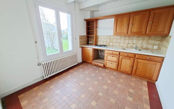 Maison à vendre    4 pièces •  Lanmeur