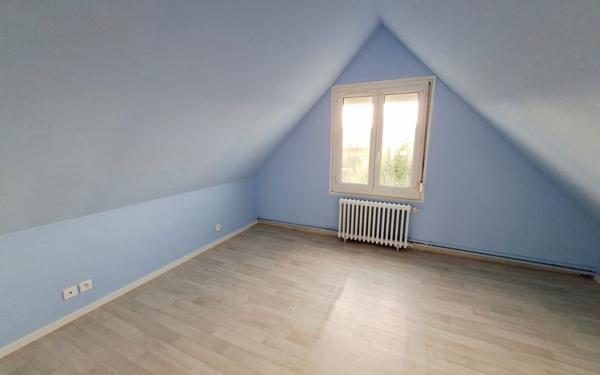 Maison à vendre    4 pièces •  Lanmeur