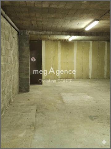 Immeuble à NERE, 17510 - 429m²