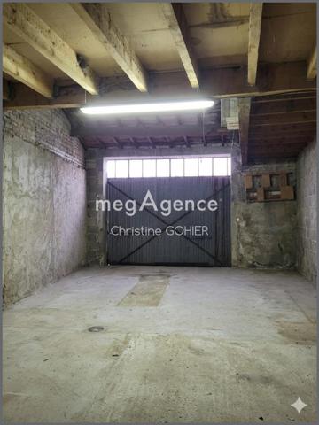 Immeuble à NERE, 17510 - 429m²