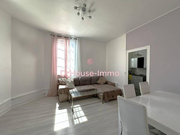 Immeuble à vendre 8 pièces de 158 m²