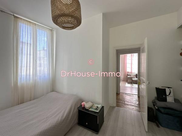 Immeuble à vendre 8 pièces de 158 m²