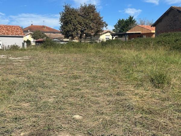 Terrain Constructible Saint-Geours-de-Maremne 07 a 37 ca