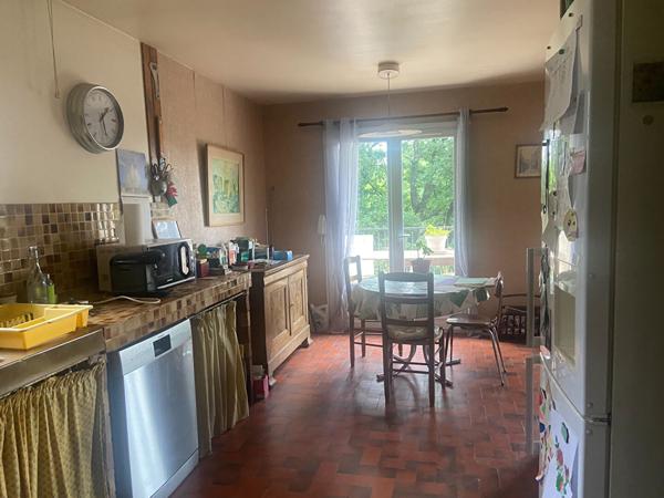 Belle villa T6 de 170 m2 avec piscine,  sur parcelle de 2160 m², à Venelles