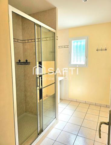Plain-pied, 3 chambres et 1 195 m² de terrain
