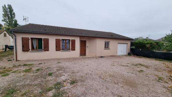 Maison 95 m² Plain pied de 2005 Vendat 10 mn de Vichy secteur calme et résidentiel