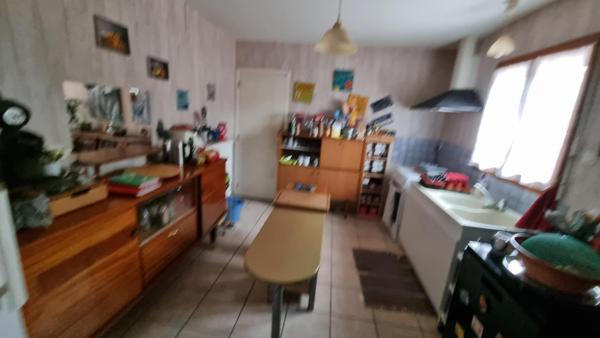 Maison 95 m² Plain pied de 2005 Vendat 10 mn de Vichy secteur calme et résidentiel