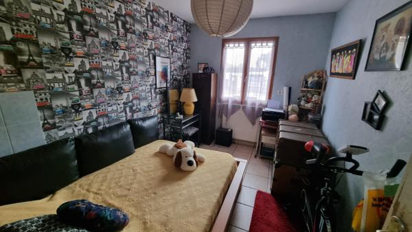 Maison 95 m² Plain pied de 2005 Vendat 10 mn de Vichy secteur calme et résidentiel