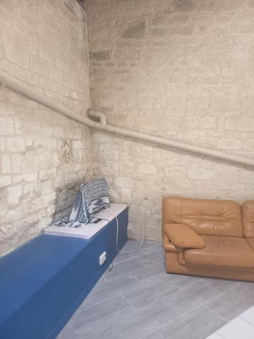 GRAND POTENTIEL POUR ETABLIR VOTRE NID DOUILLET ET VOTRE PROFESSION POUR CE GITE