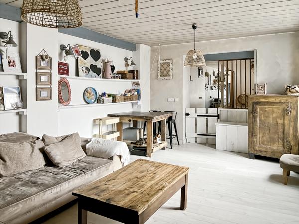 Appartement
         4 pièces
        - 115 m² Exclusivité 275 000 € *