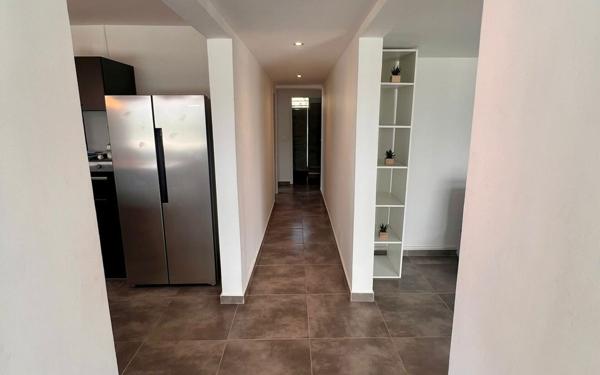 Appartement à louer    4 pièces •  Petit-Bourg