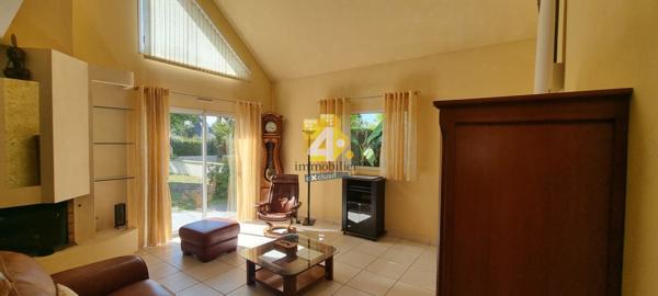 Maison - 6 pièces - 200 m²