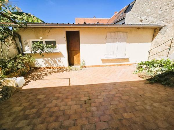 Maison à vendre à L'Île-Bouchard dans l'Indre-et-Loire (37220), ref : 013/1477   
L'ILE BOUCHARD