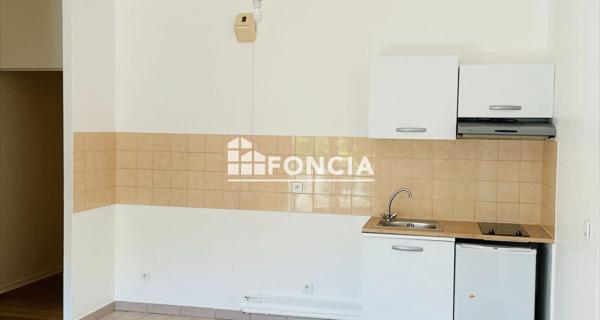 Location Studio 31.06 m² - Savigny-sur-orge 91600