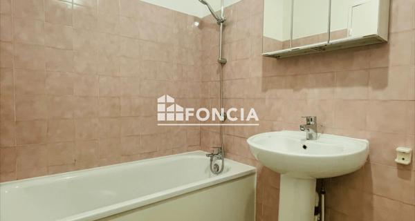 Location Studio 31.06 m² - Savigny-sur-orge 91600
