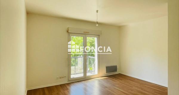 Location Studio 31.06 m² - Savigny-sur-orge 91600