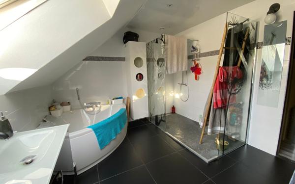 Maison à vendre    6 pièces •  Alençon