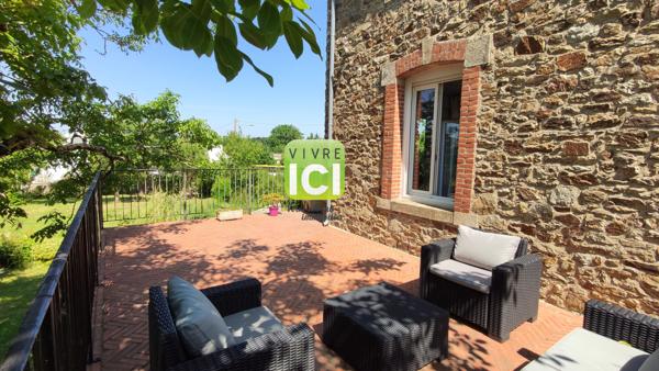 MISSILLAC - Maison de Maître en plein coeur de ville - 210 m² - Jardin remarquable