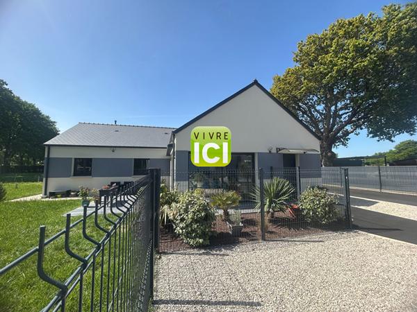 MISSILLAC - Maison de Maître en plein coeur de ville - 210 m² - Jardin remarquable