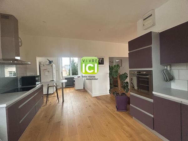 MISSILLAC - Maison de Maître en plein coeur de ville - 210 m² - Jardin remarquable