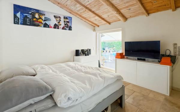 Maison à vendre    5 pièces • 220 m2 Mougins