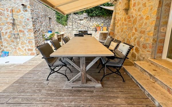 Maison à vendre    5 pièces • 220 m2 Mougins