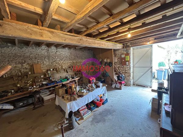 Propriété de caractère avec plusieurs maisons idéale investisseur