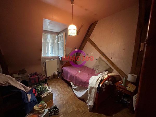 Propriété de caractère avec plusieurs maisons idéale investisseur