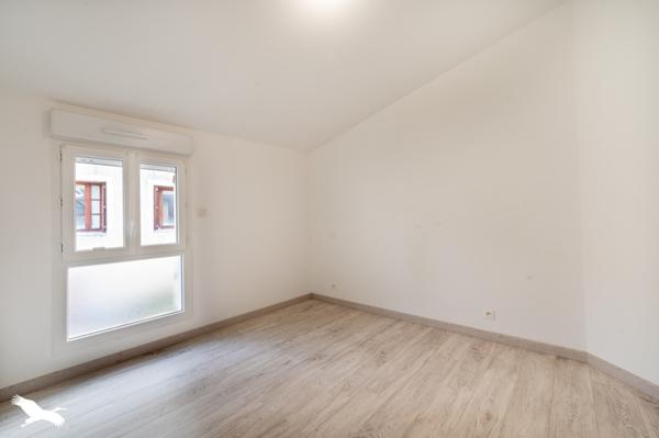 Maison à vendre |  Castres-Gironde |  3 pièces | 70 m²