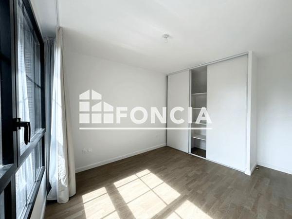 Location Appartement 4 pièces 80.1 m² - 1 ALLEE DES PEUPLERAIES Bordeaux 33100