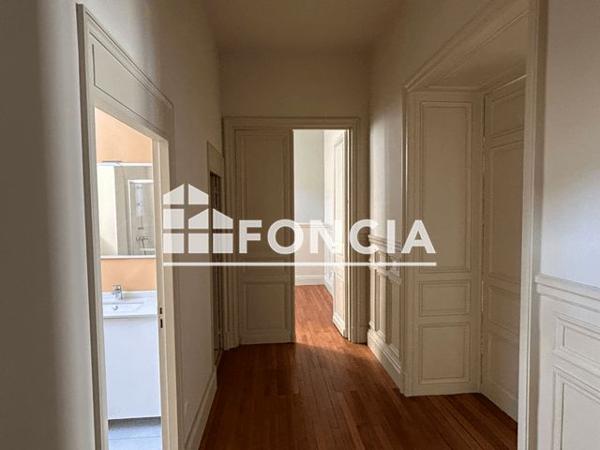 Location Appartement 3 pièces 80.9 m² - 1 RUE HENRI OUDIN Poitiers 86000