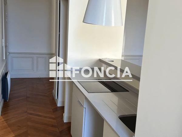 Location Appartement 3 pièces 80.9 m² - 1 RUE HENRI OUDIN Poitiers 86000