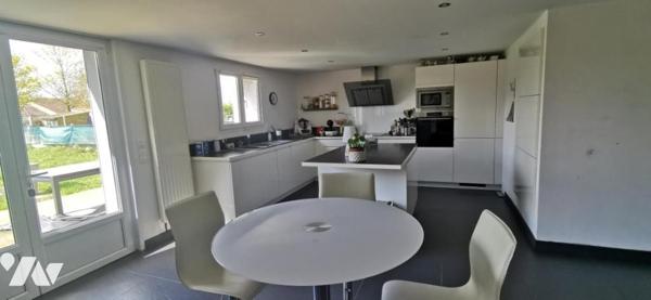 ACHICOURT - Pavillon Individuel avec jardin, vaste garage SH env. 157 m²   