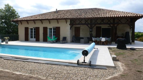 MAISON D' EXCEPTION AU CALME DE 177 M2 HABITABLES