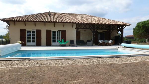 MAISON D' EXCEPTION AU CALME DE 177 M2 HABITABLES