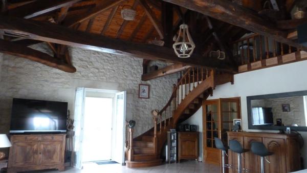 MAISON D' EXCEPTION AU CALME DE 177 M2 HABITABLES