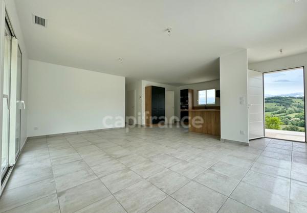 Dpt Ardèche (07), Proche ALBOUSSIÈRE et VERNOUX-EN-VIVARAIS, à vendre Maison Individuelle de plain-pied - 90 m², P4 - Terrain de 969,00 m²