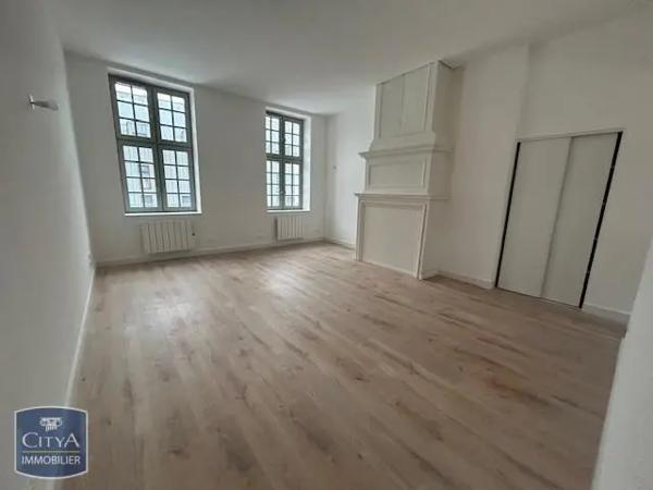 Appartement à louer 1 pièce 47.3m²
