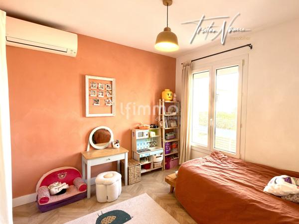 Maison 3 faces de 120 m2 - 4 chambres - Villeneuve de la Raho